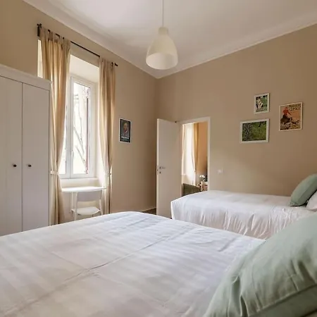Apartment Merulana Bright *