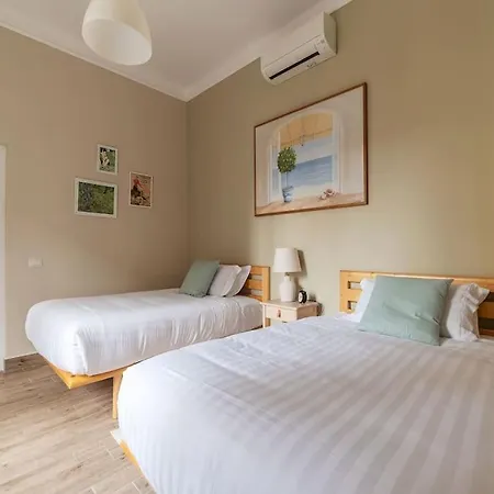 Merulana Bright Apartment