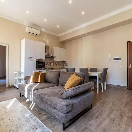 Apartment Merulana Bright Rom